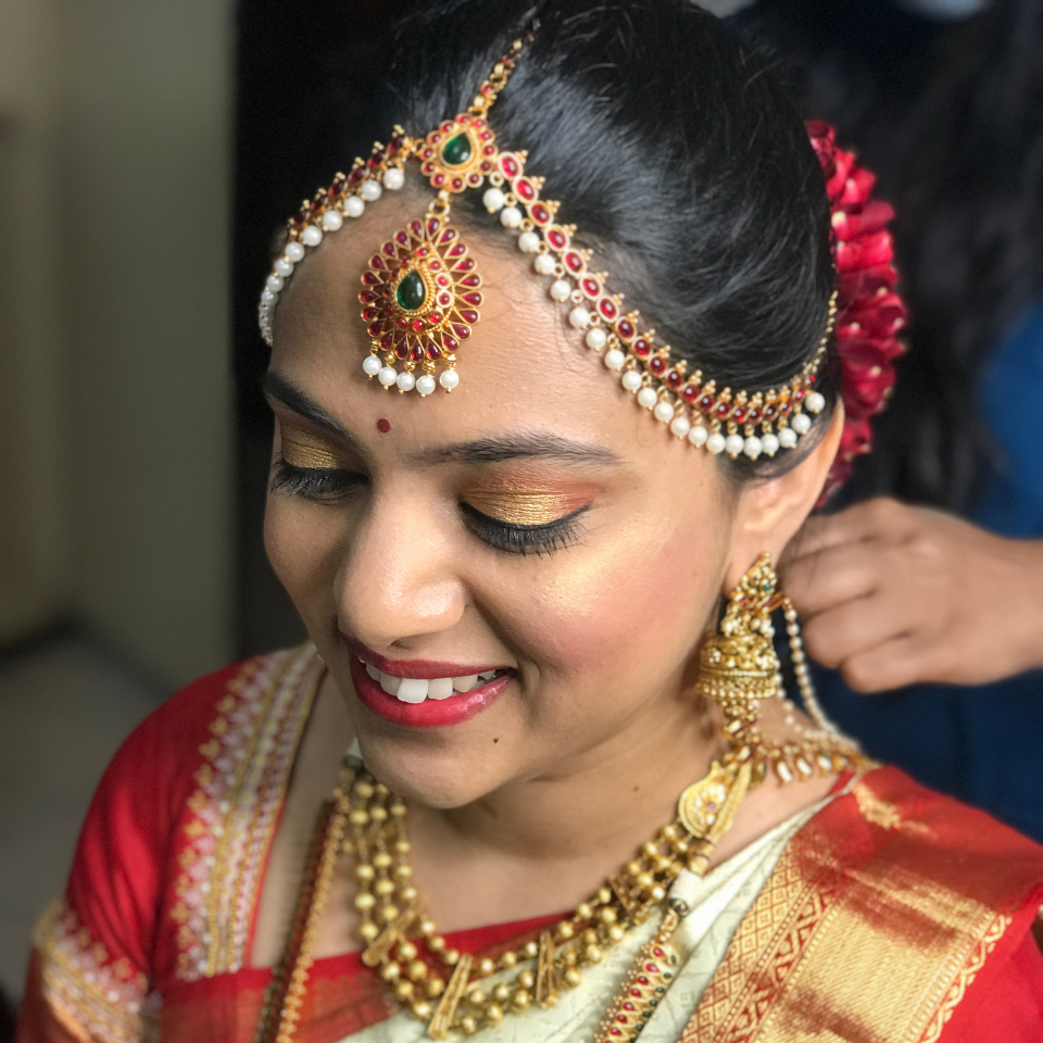 top makeup artists in bangalore,bridal makeup artist near me