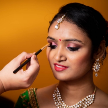 makeup artist in bangalore, makeup artists in bangalore, makeup artist bangalore, bridal makeup artists near me, Fashion makeup artist in banglore